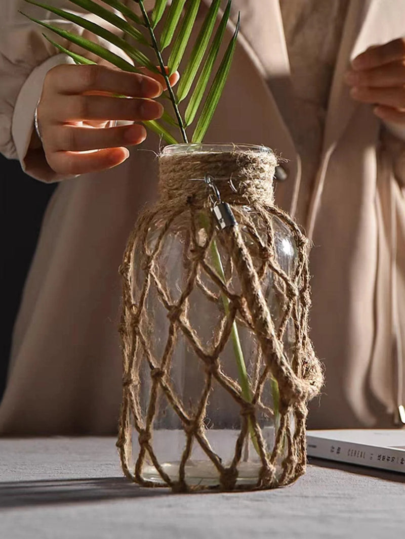 Vaso decorativo de vidro rústico pendurado feito com corda de cânhamo artística